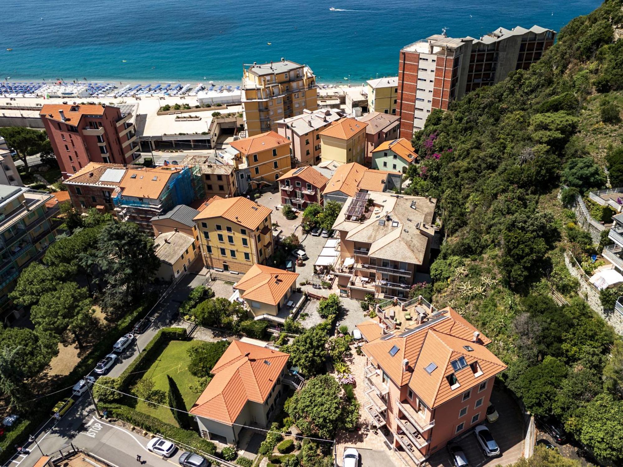 Residence Hotel Kriss Deiva Marina Exterior photo